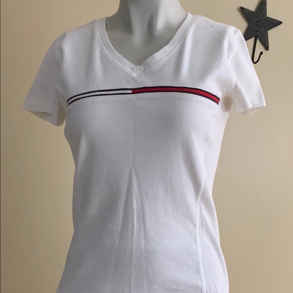 2/$20 TOMMY HILFIGER White Top V-Neck - Picture 6 of 14